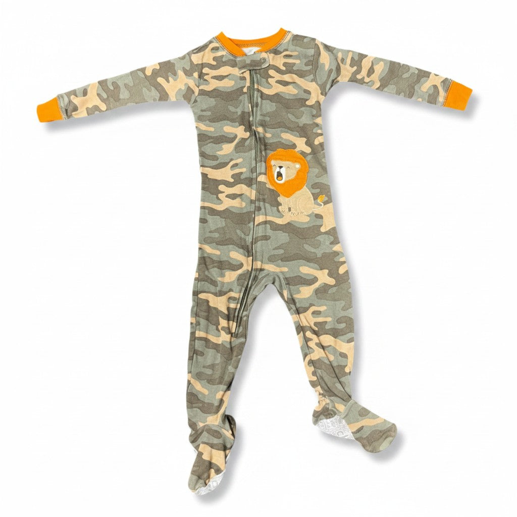 Pijama Child of Mine by Carter's Dinosaurio NB sobre fondo blanco
