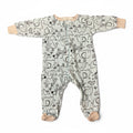 Pijama Gerber Gatos 0-3 meses sobre fondo blanco