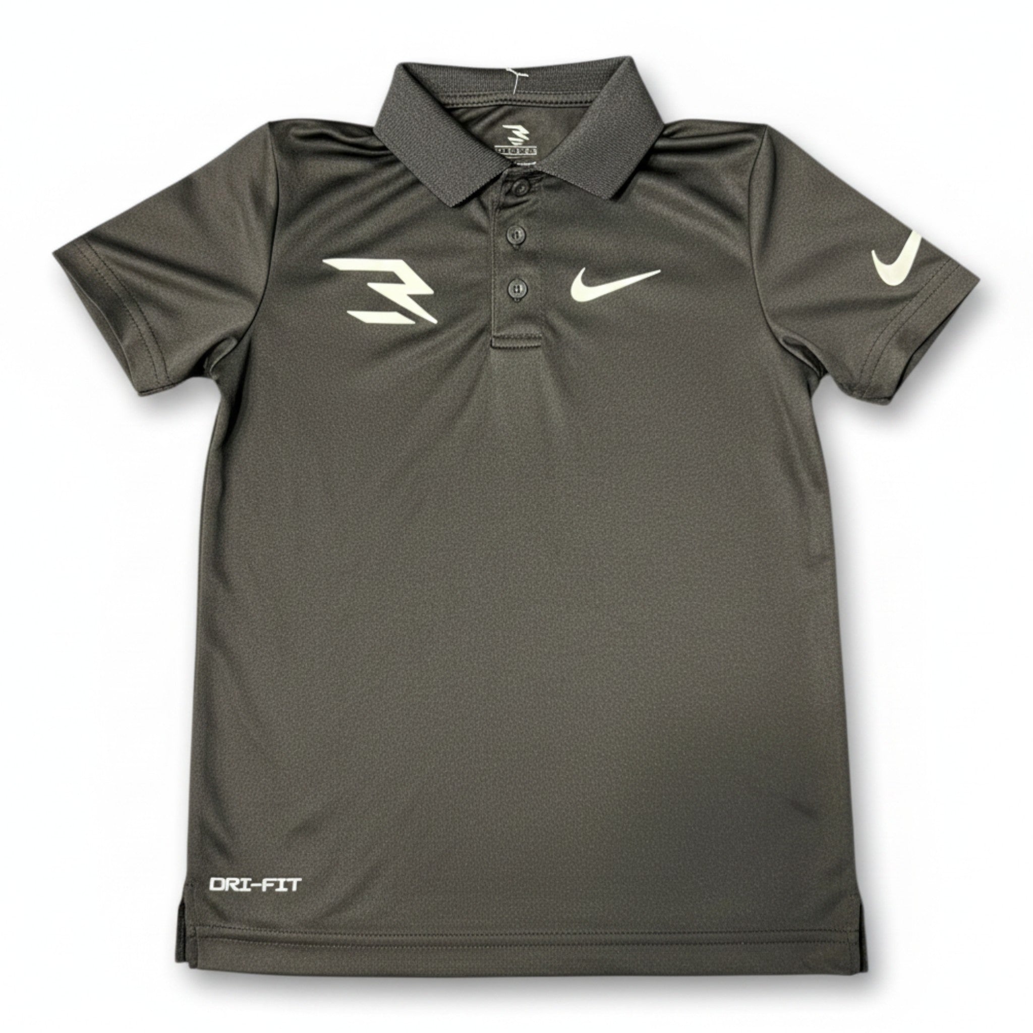 Polera Nike Negro Estampado frontal 8-9 años seleccionada por NÜVA