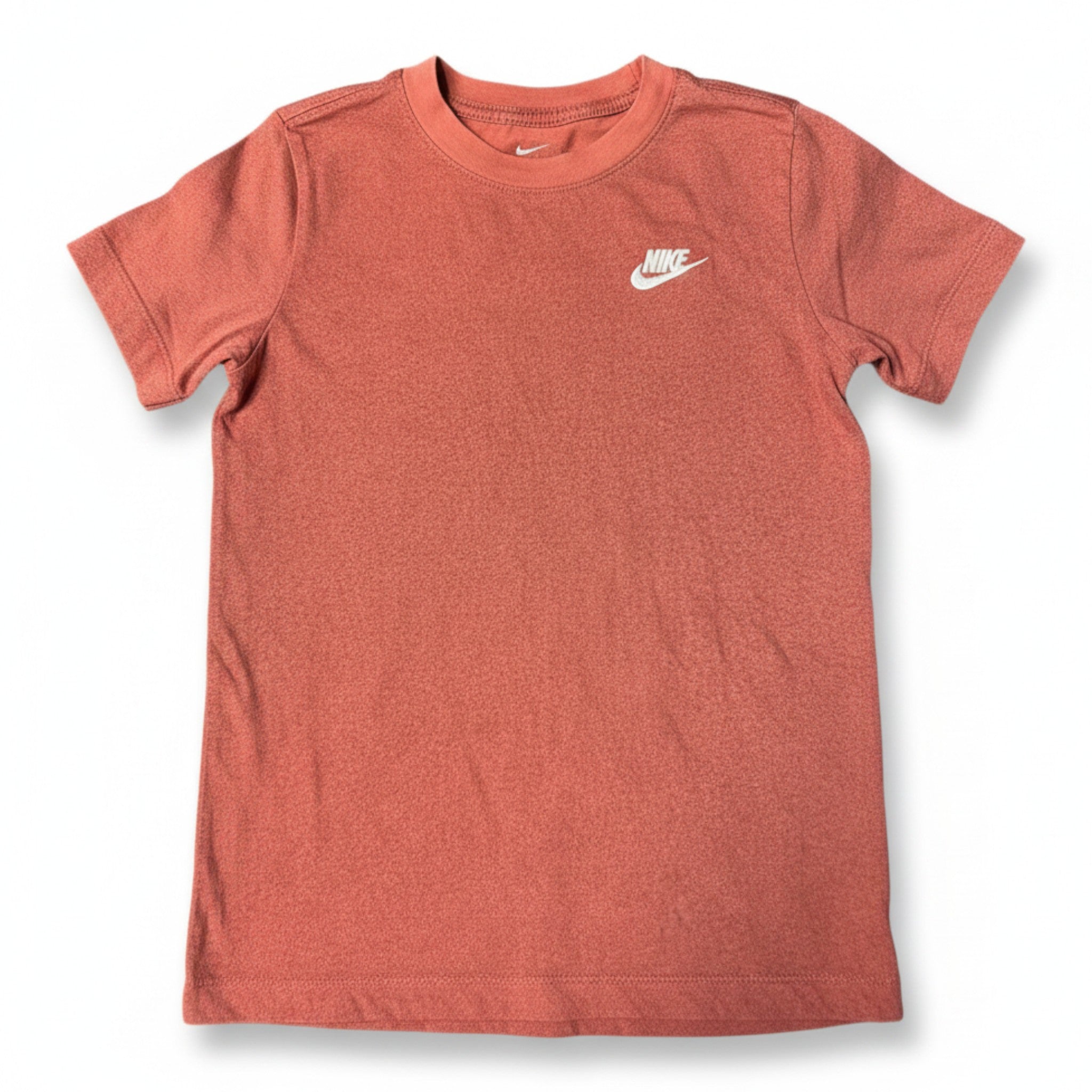 Polera Nike Rosado coral M seleccionada por NÜVA