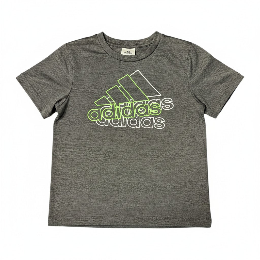 Polera Adidas Gris 4 años seleccionada por NÜVA