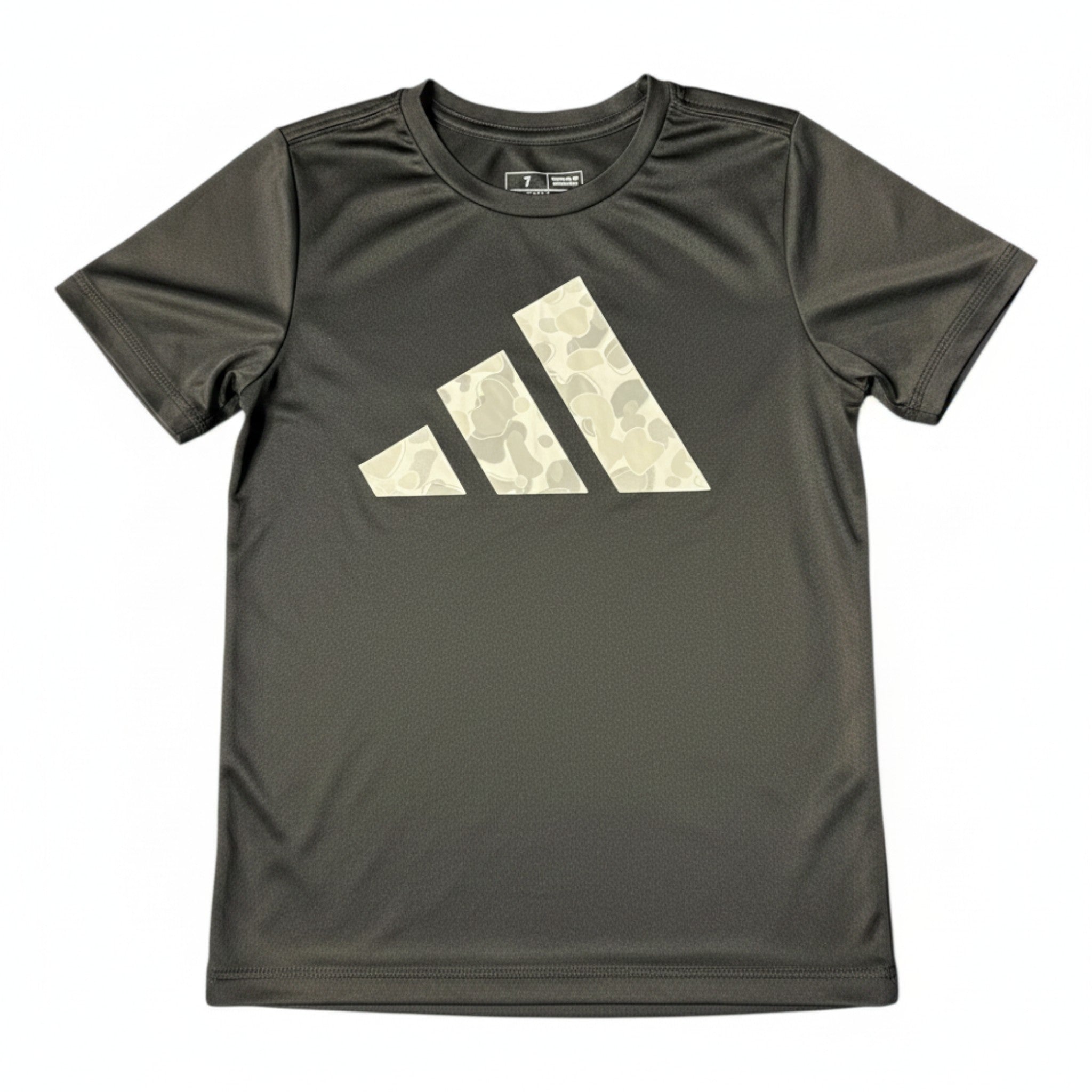 Polera Adidas Negro 7 años seleccionada por NÜVA
