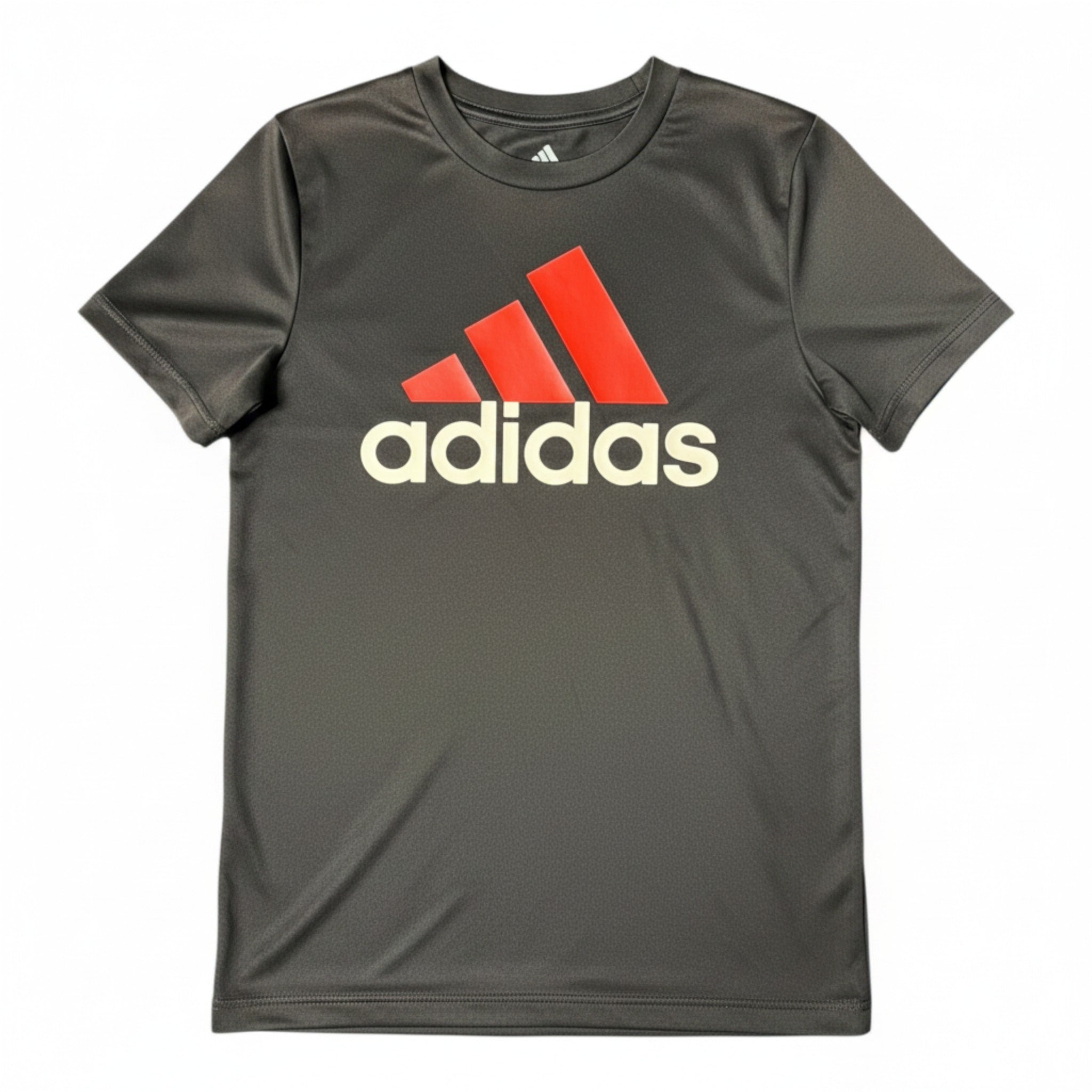 Polera Adidas Negro 8 años seleccionada por NÜVA