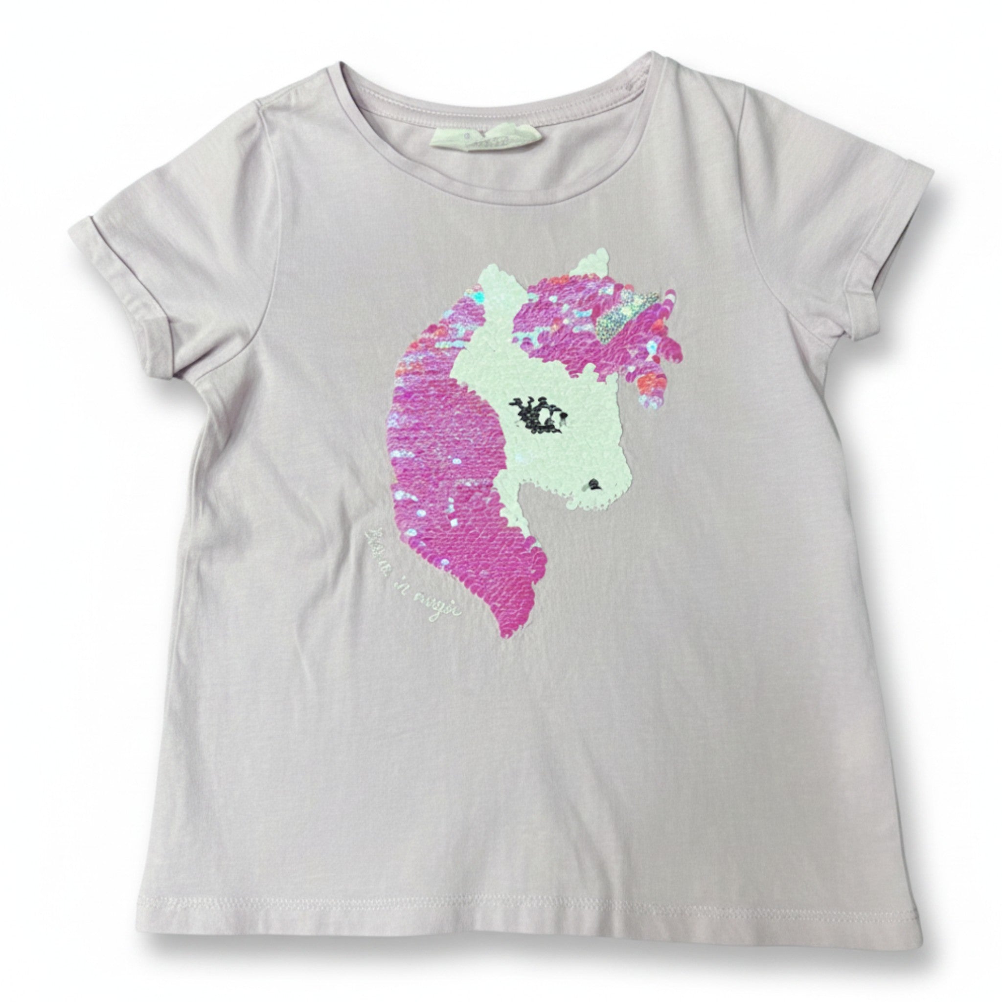 Polera H&M Blanco Estampado unicornio 4-5 años seleccionada por NÜVA
